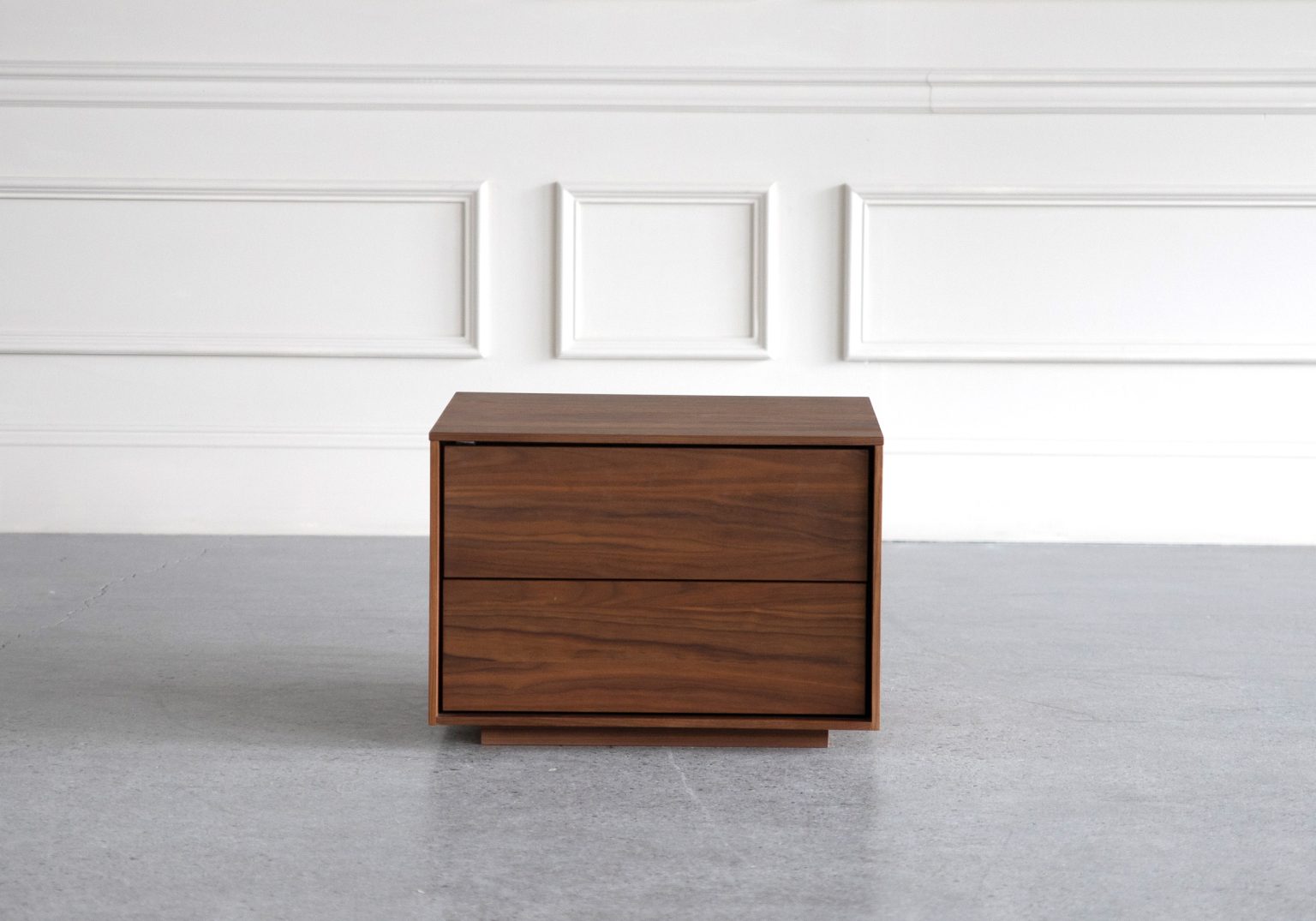 Azura Nightstand Smoked Walnut Front