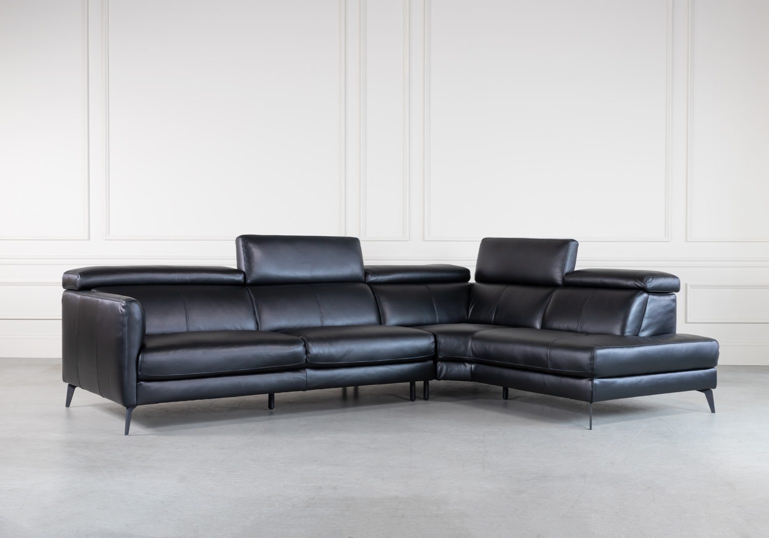 Marki Sectional Black Angel Head Up SR
