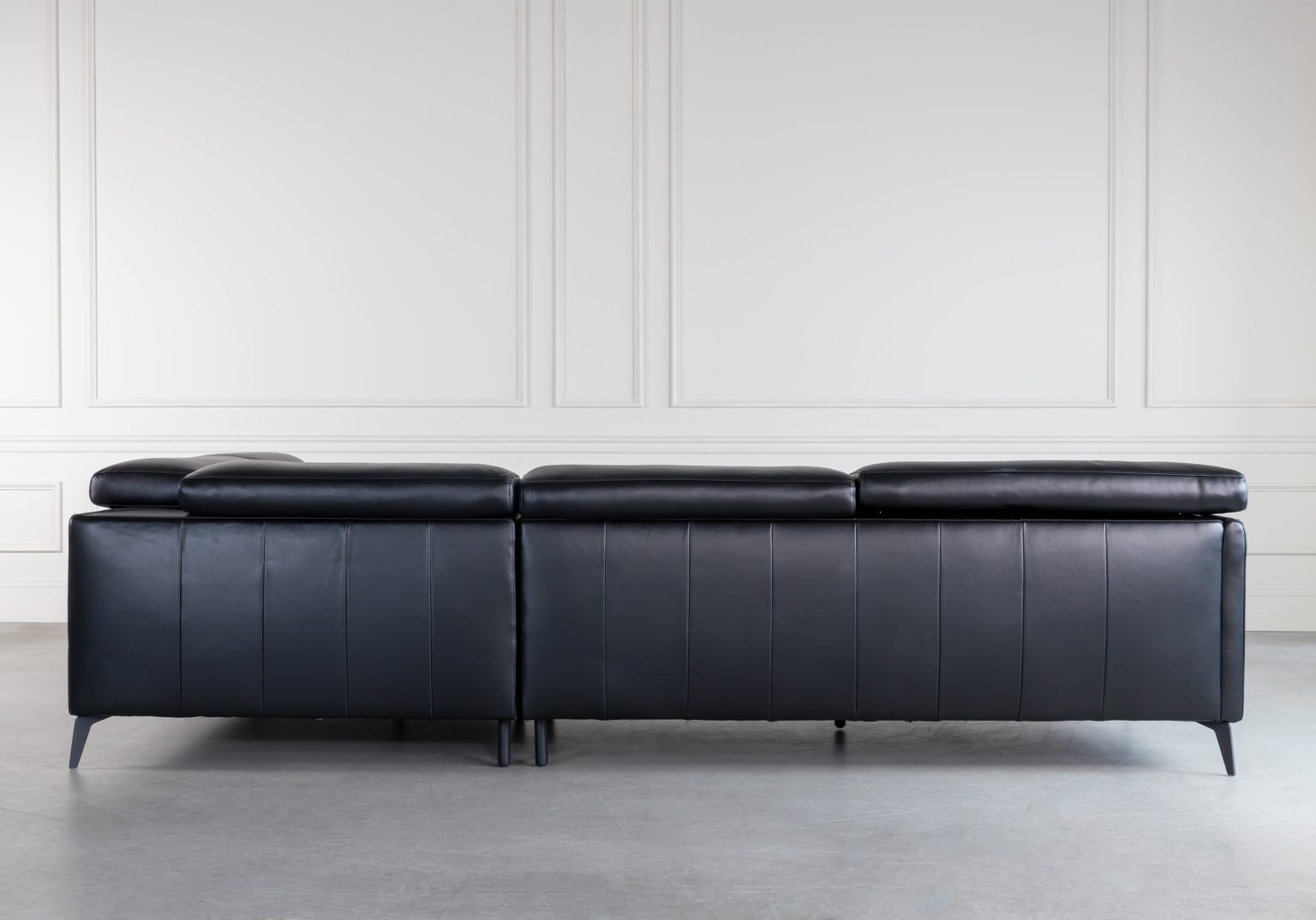 Marki Sectional Black Back SR