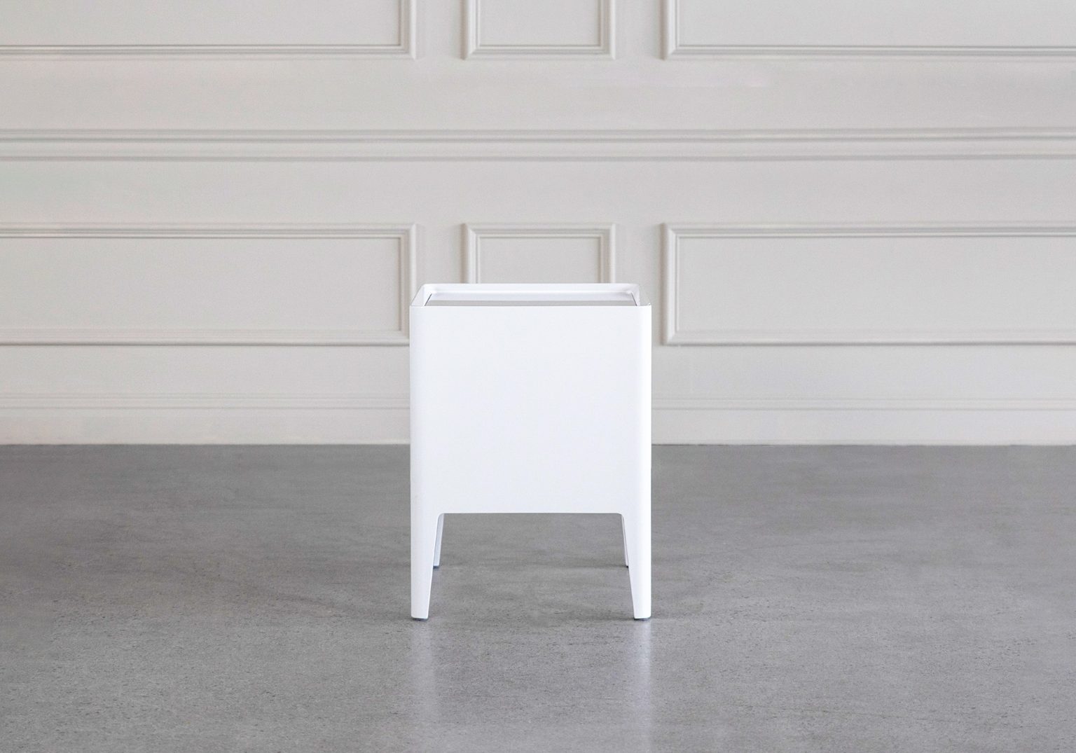 sonja white night table side