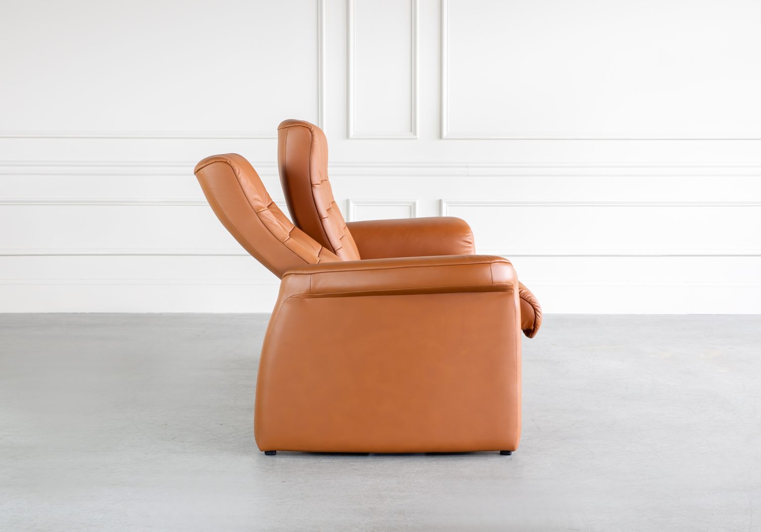Stressless Sapphire Sofa Paloma Cognac Side Recline