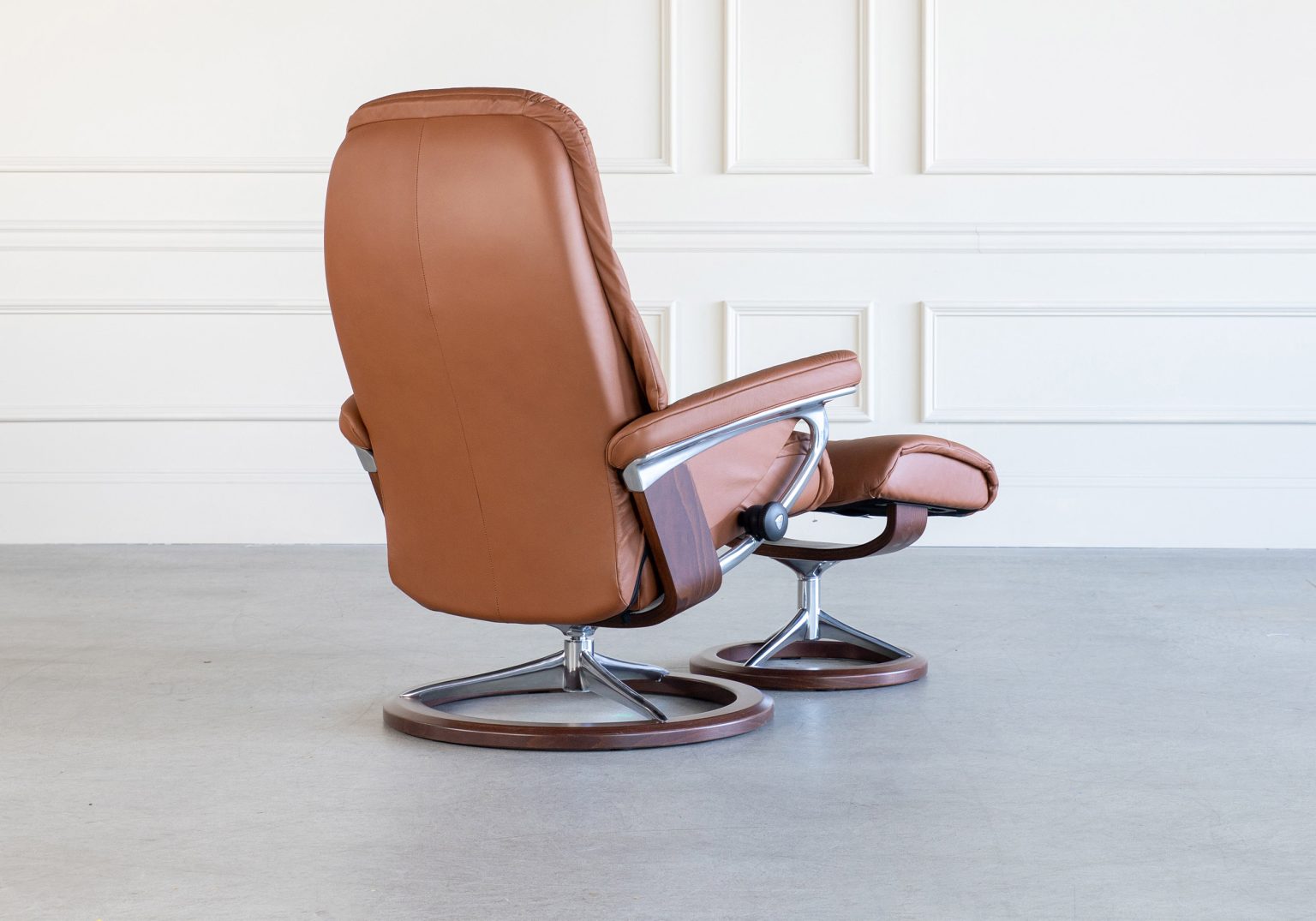 Sunrise Signature Recliner Cognac Back