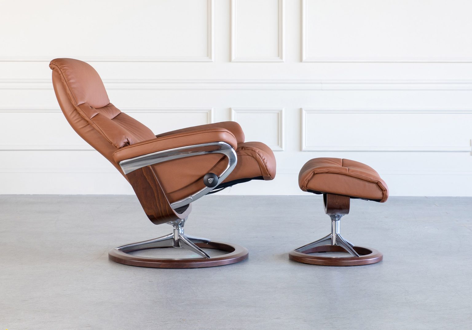 Sunrise Signature Recliner Cognac Recline