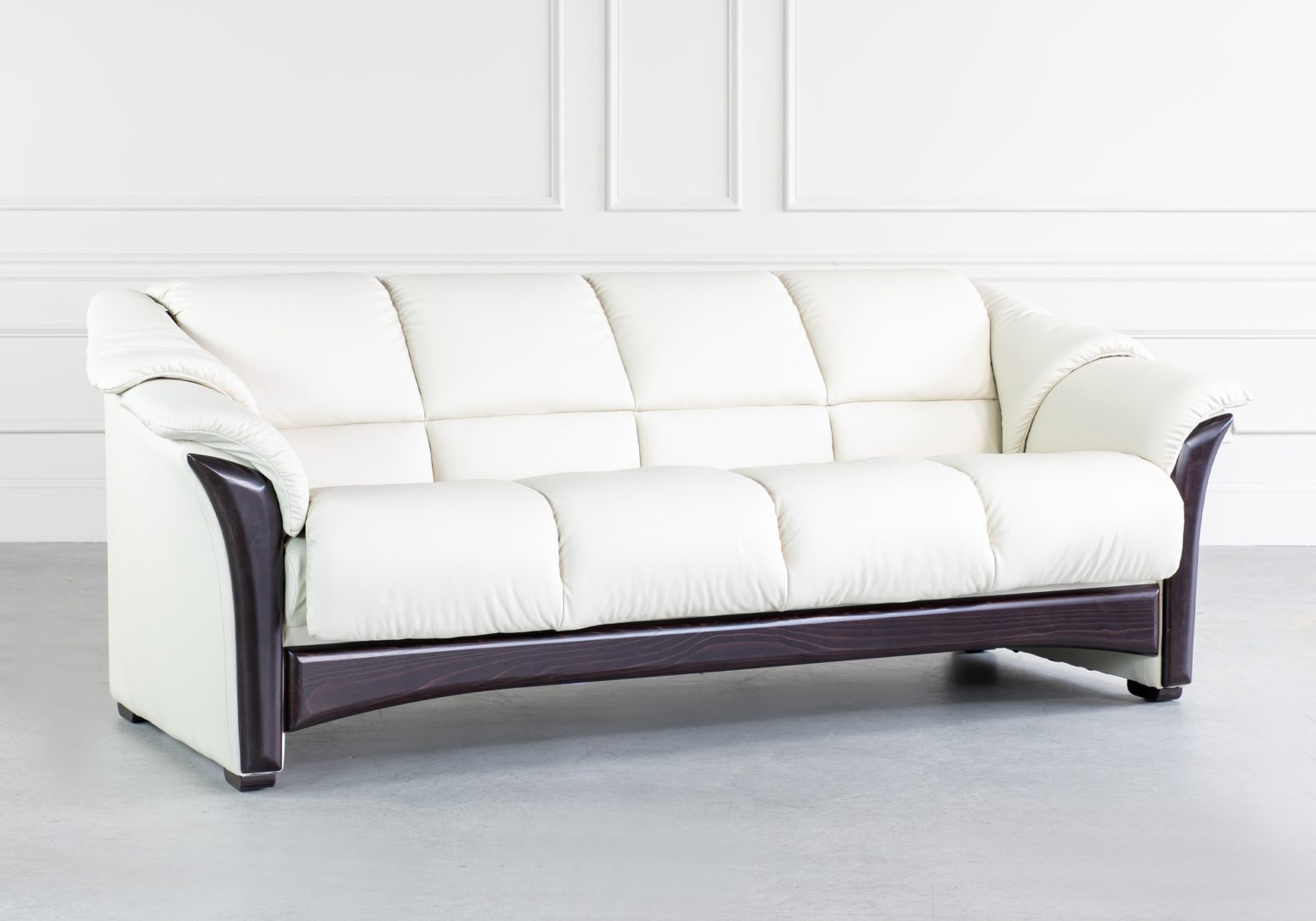 Stressless Oslo Sofa Paloma Light Grey Wenge Angle