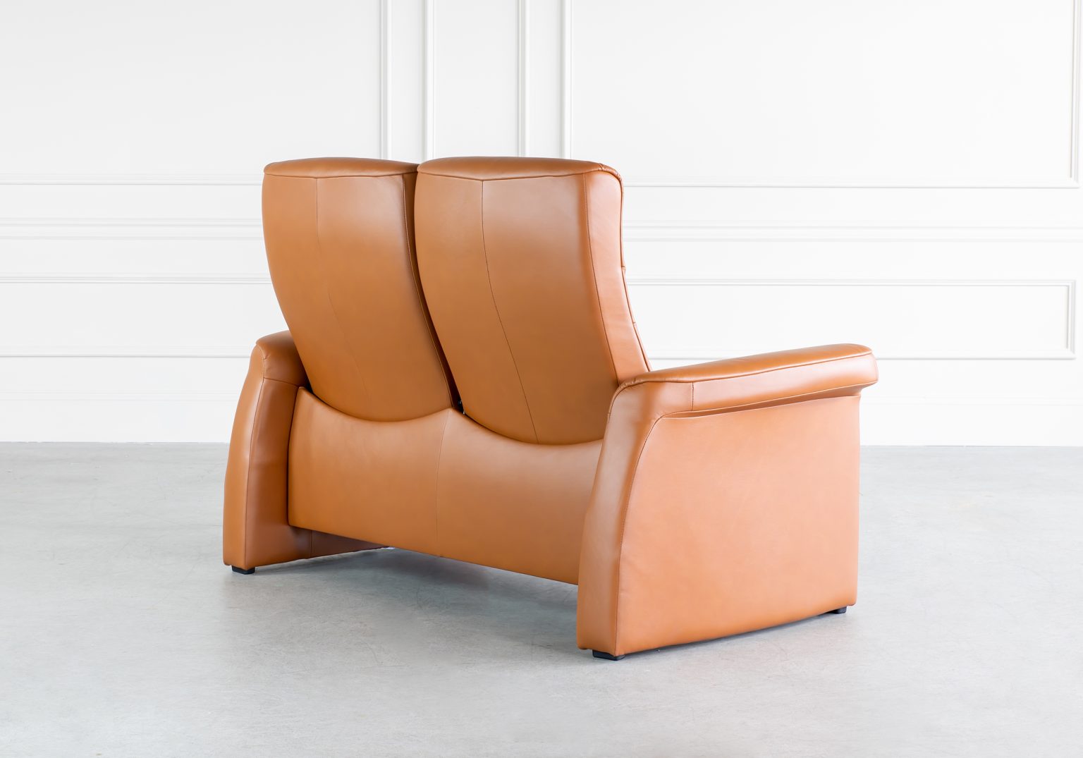 Stressless Sapphire Loveseat Paloma Cognac Back