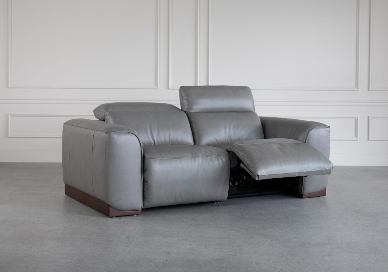 Karl Pwr Sofa LGrey U71 Angle Recline 1