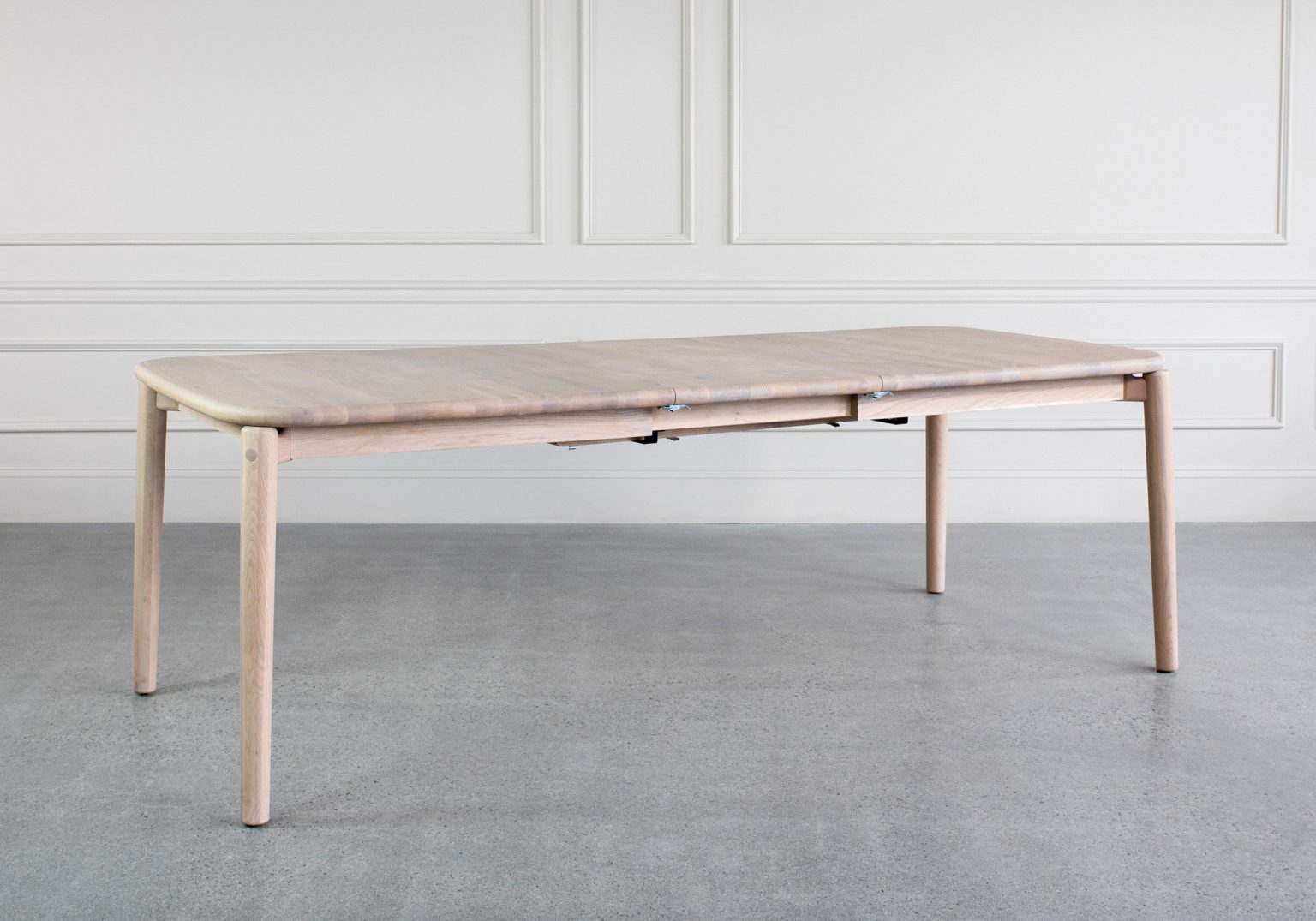 spot oak table angle ext