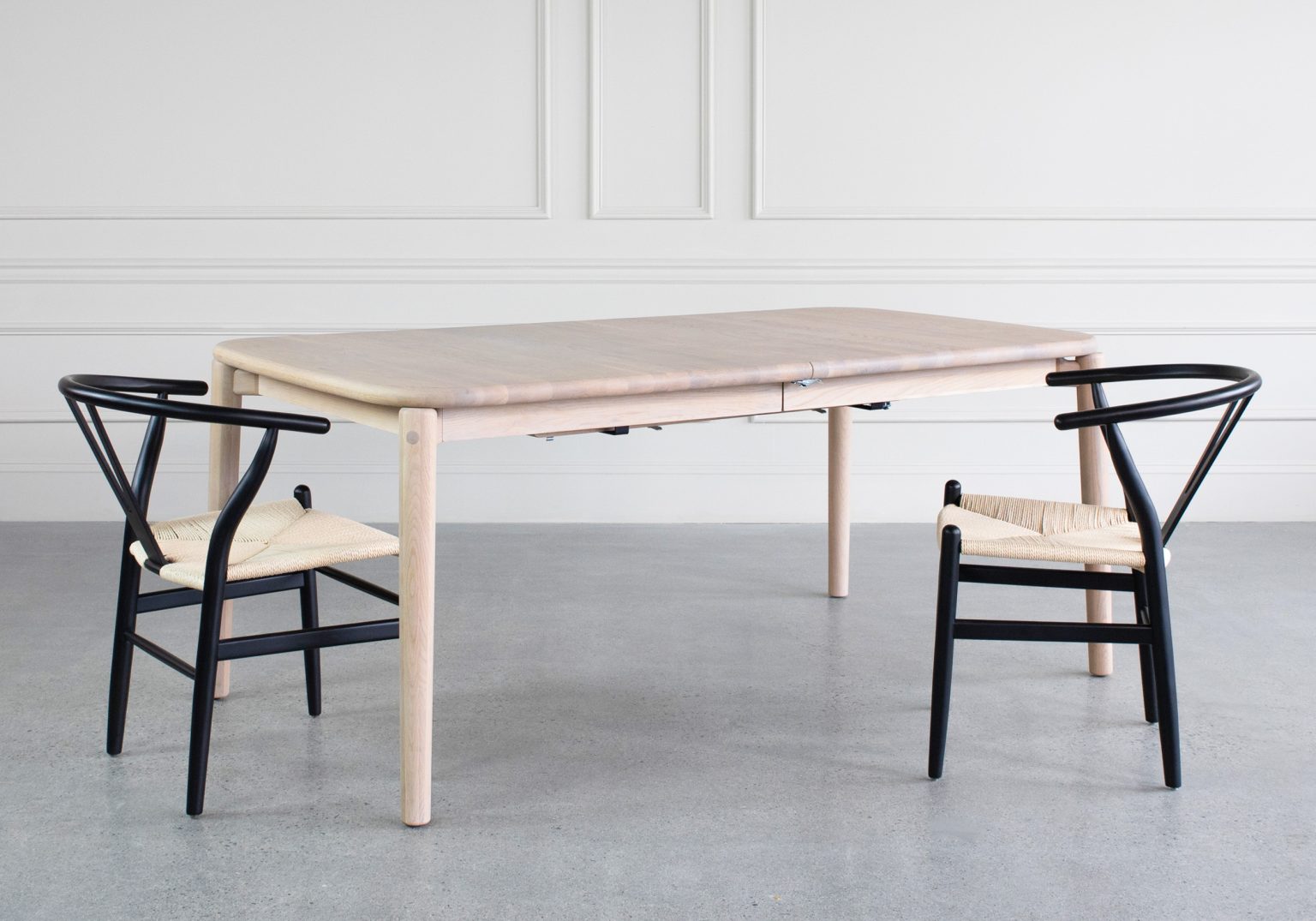 spot oak table angle