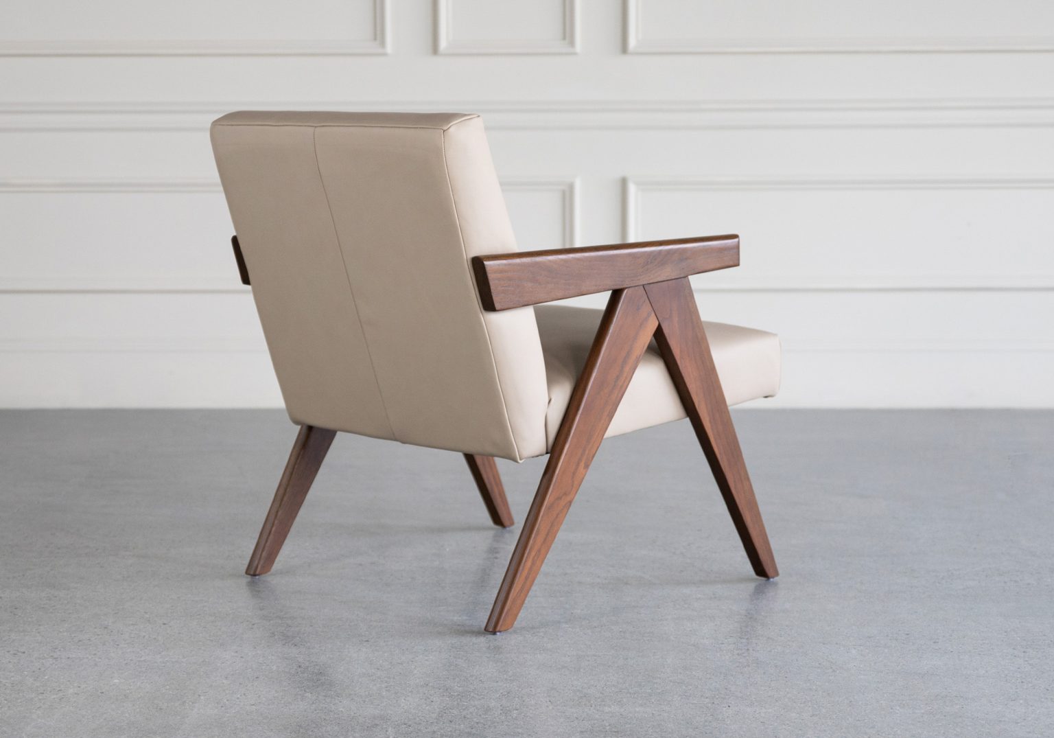 luka accent arm chair creta back