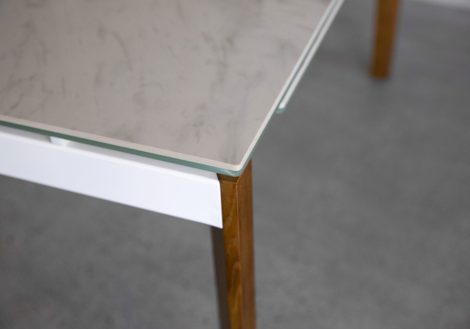 malia ceramic dining table