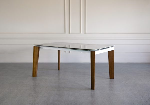 malia-ceramic-dining-table-angle