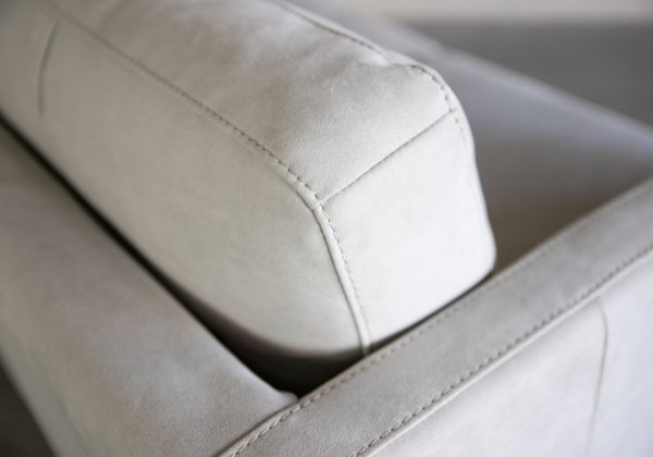 wayne_light-grey-fabric-loveseat