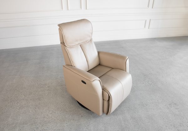 Commander GP377 - Sandstorm Leather Recliner