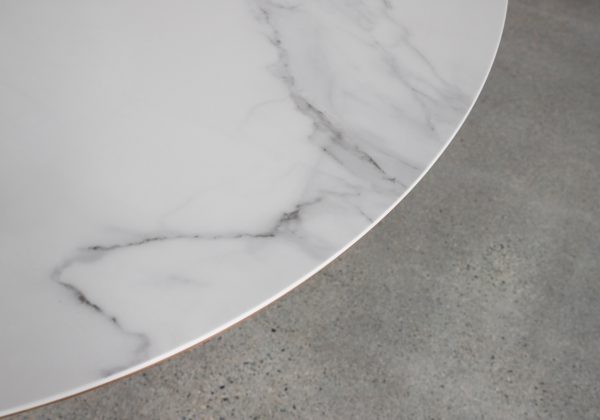 Piccolo Dining Table - Details