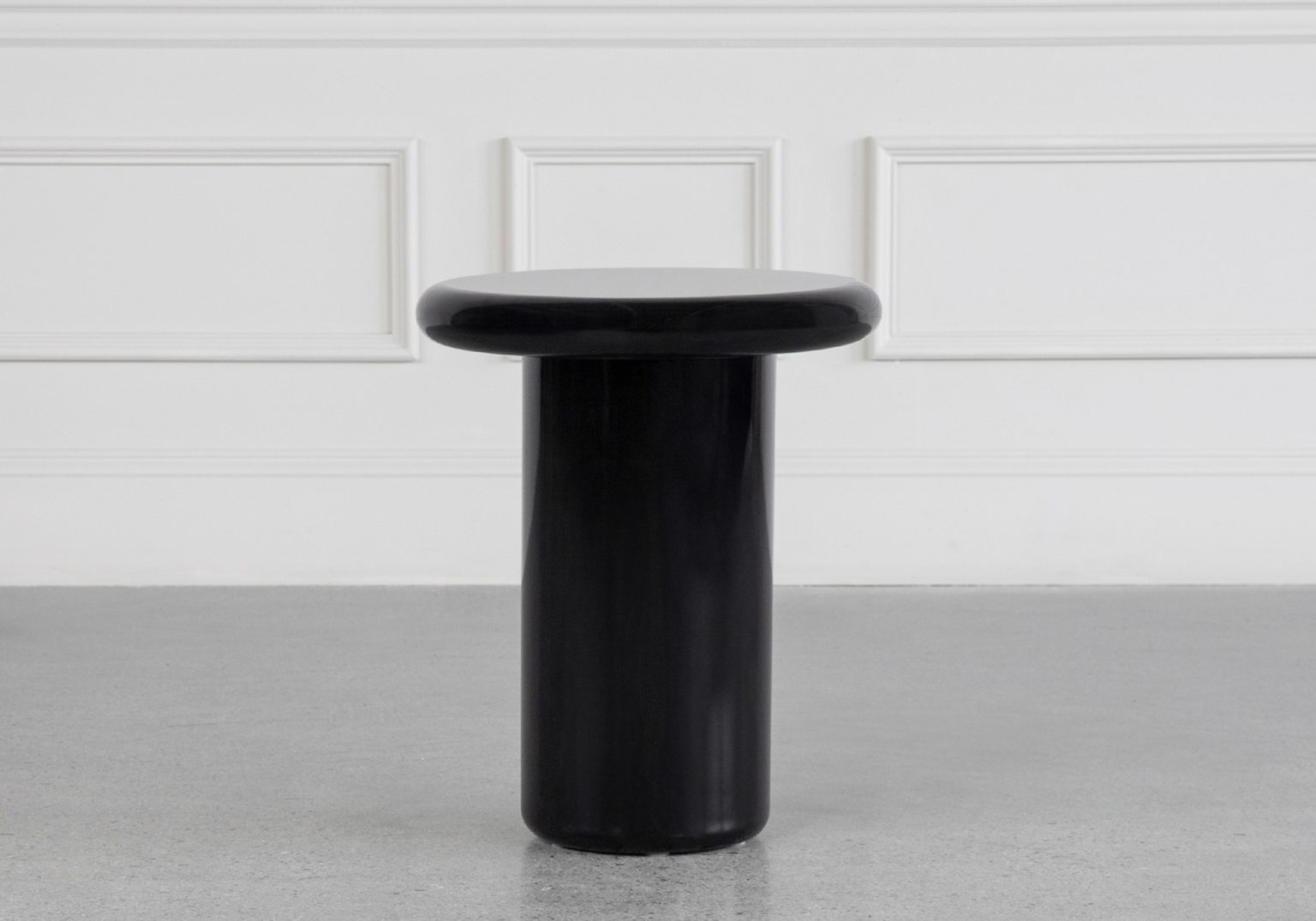 Colton BC03 Black End Table Front